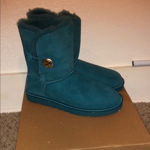 NIB UGG Australia Swarovski Bailey Button Boots 7